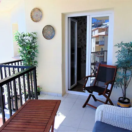 Estrella One Bedroom With Pool פואנגירולה