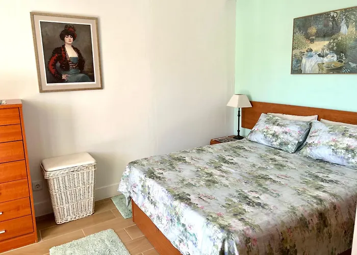 アパート Estrella One Bedroom With Pool フエンヒロラ